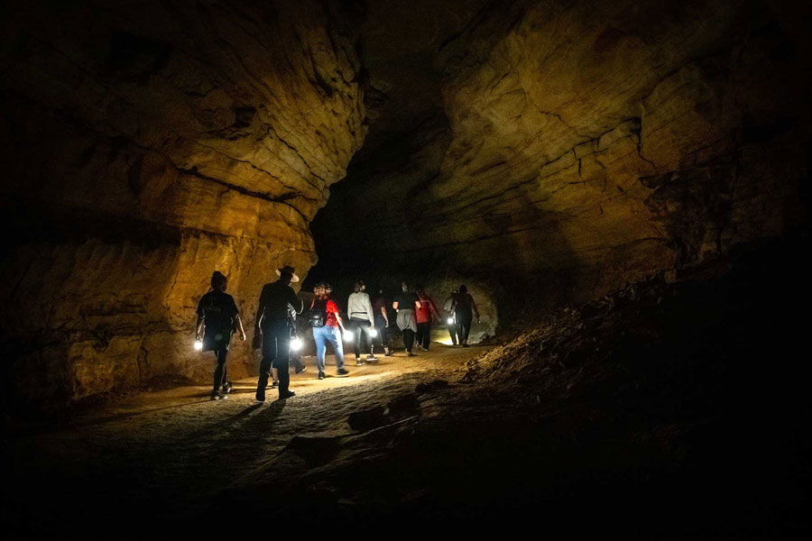 lantern cave tour in mammoth cave national park